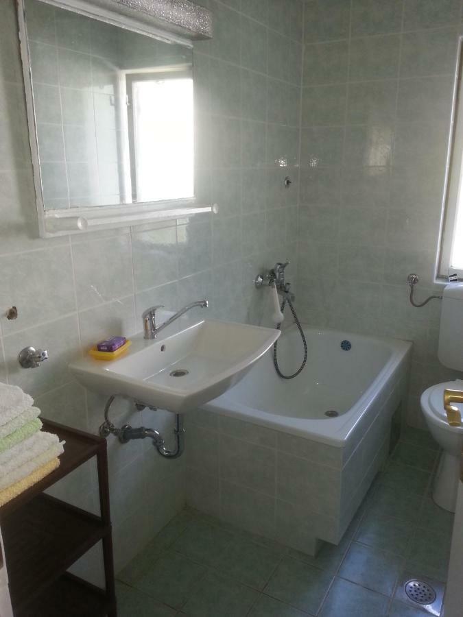 Ante Apartmani Crikvenica Eksteriør bilde